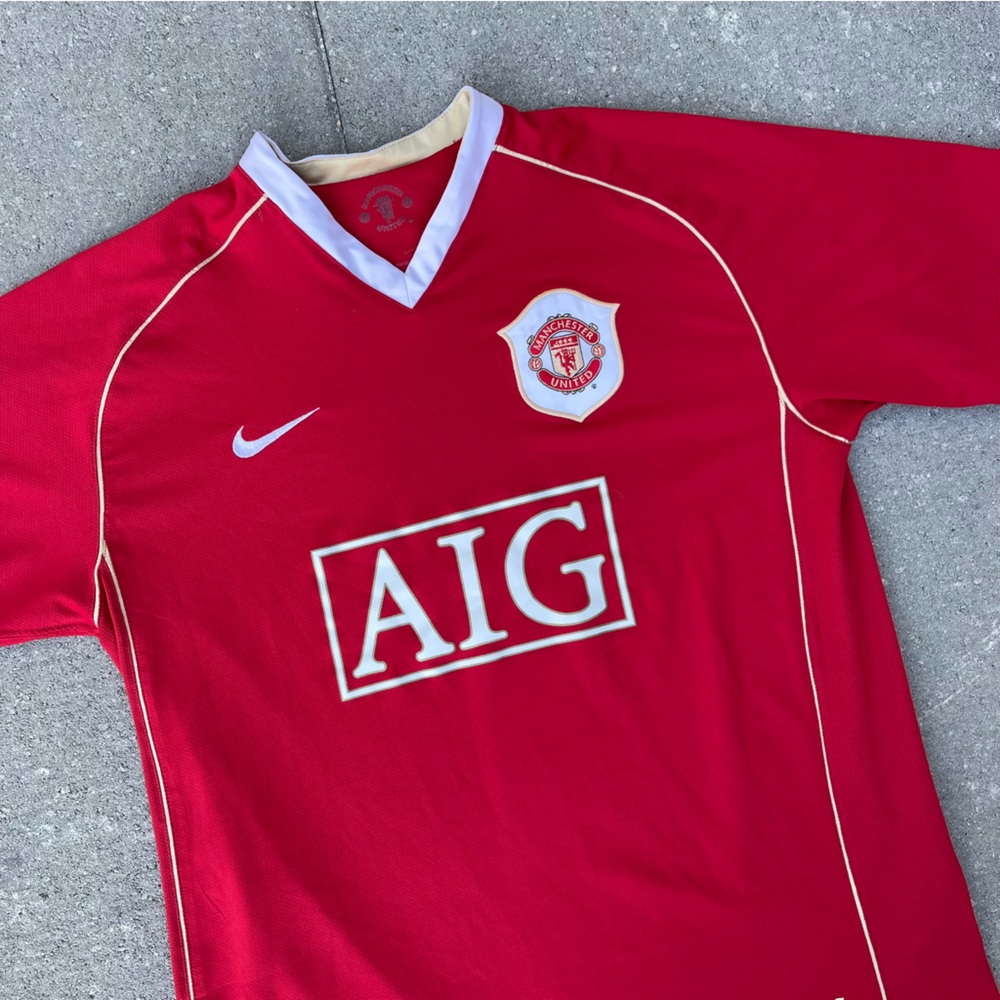 Vintage Manchester United Nike Jersey